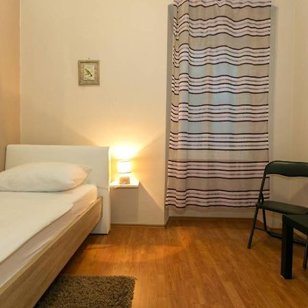 Hostel Morcic Rijeka Exterior foto